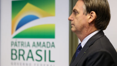 Photo of Bolsonaro avalia vender a Petrobras e privatizar os Correios
