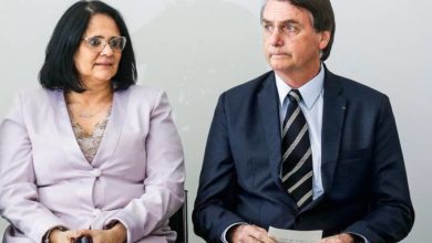 Photo of Ministra Damares Alves nega que vá deixar o governo Bolsonaro