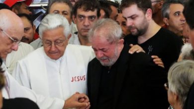 Photo of Procuradores da Lava Jato ironizam morte de Marisa Letícia e luto de Lula